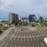 Summerland Crazy * Mamaia